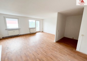 3-Raum-Wohnung mit toller Aussicht und Balkon im Barbara-Uthmann-Ring - Annaberg-Buchholz!